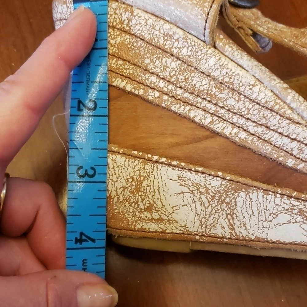 BED Stu Platform & Wedge Sandals EUC Tan & White